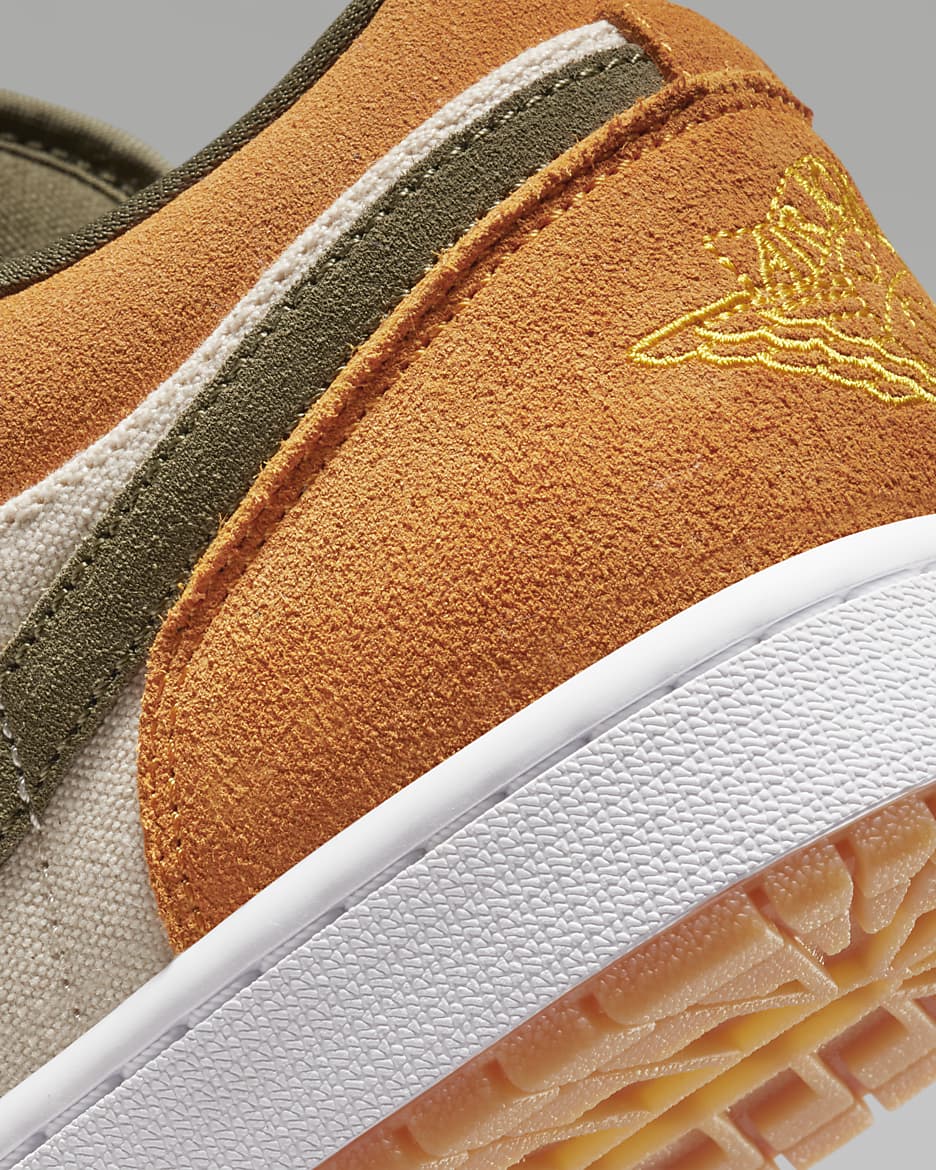 Air Jordan 1 Low SE Shoes. Nike IN